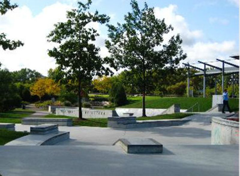 Brant's Crossing Plaza