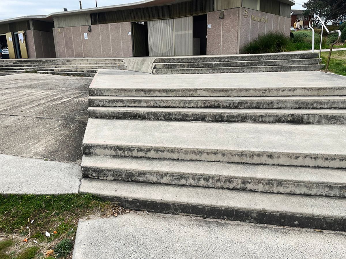 Jack Vanny Stairs skate spot