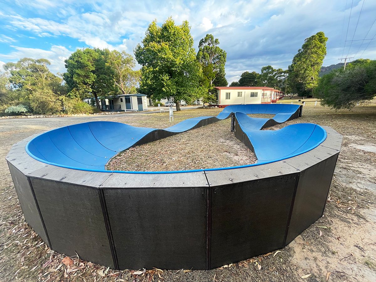 Breeze Pump Track skatepark