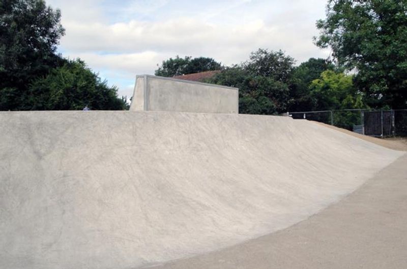 Brentwood Bowl 