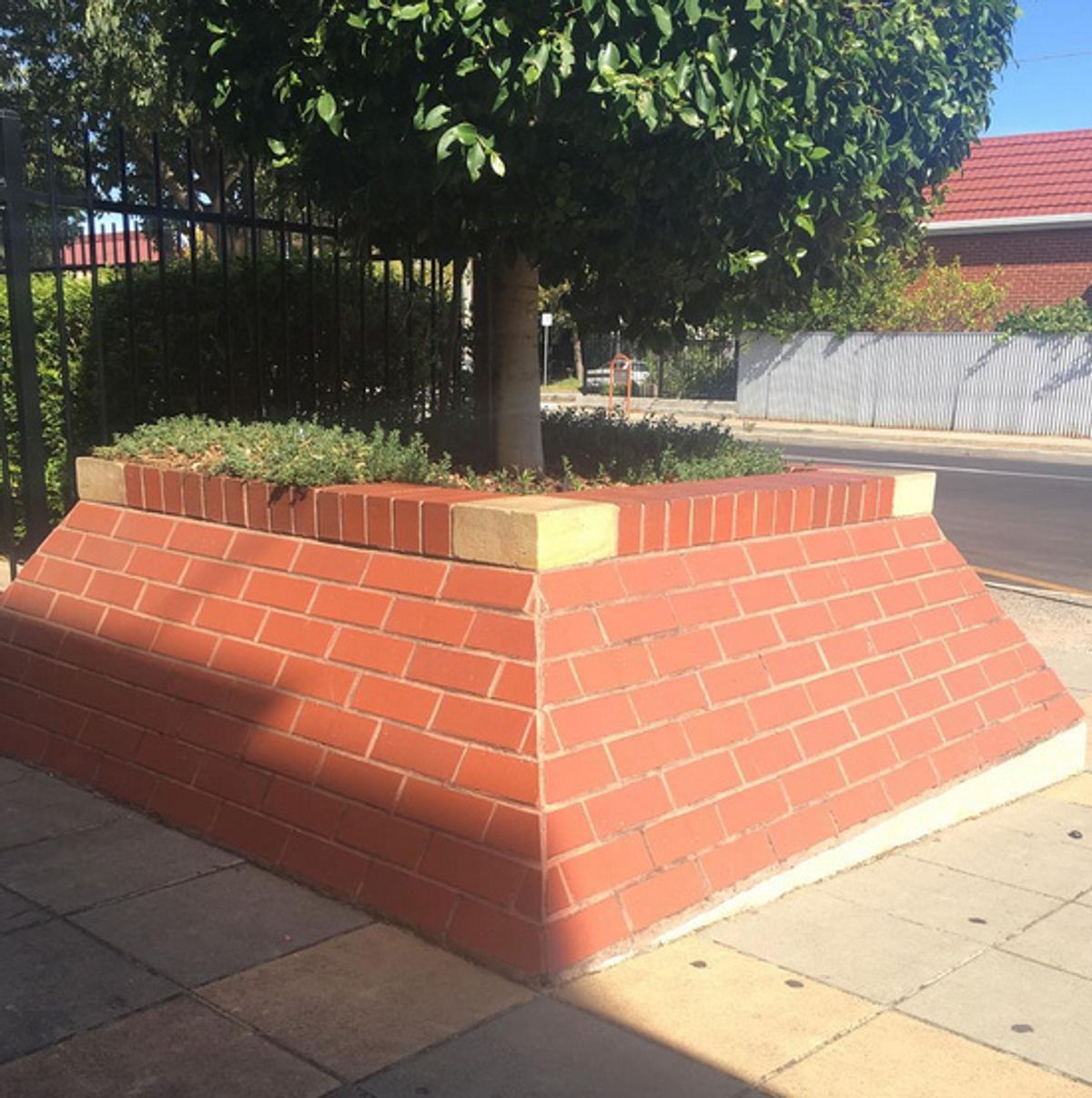 St. George's College Bank skate spot