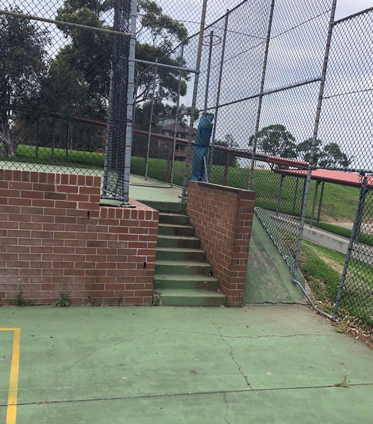 Smith Ledge skate spot