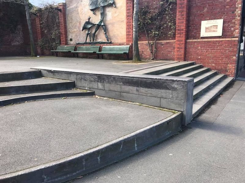 Urban Arts Ledge 