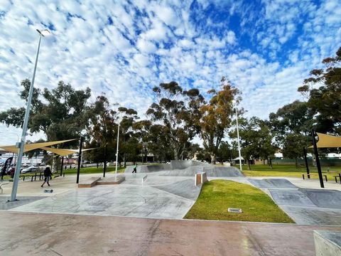 Broken Hill Skatepark photo 2
