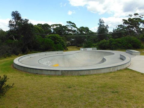 Broulee Bowl photo 4