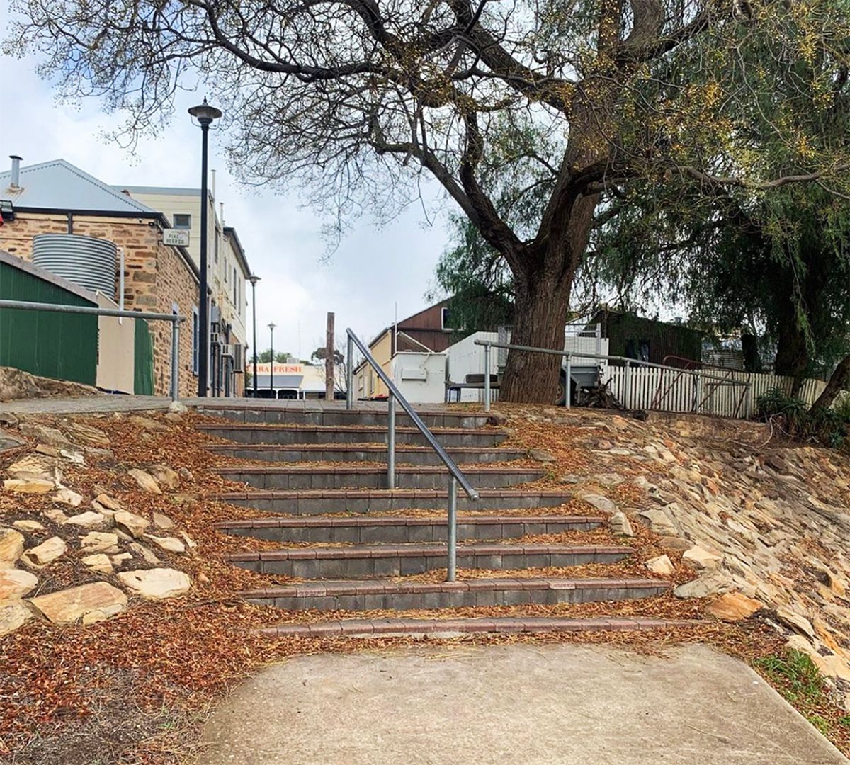 Burra Pub Rail skate spot