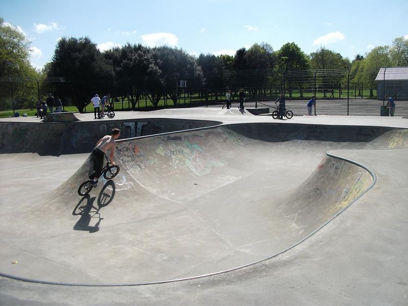Bushy Skatepark 