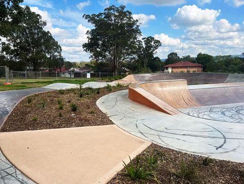 Cambridge Gardens Skatepark photo 9
