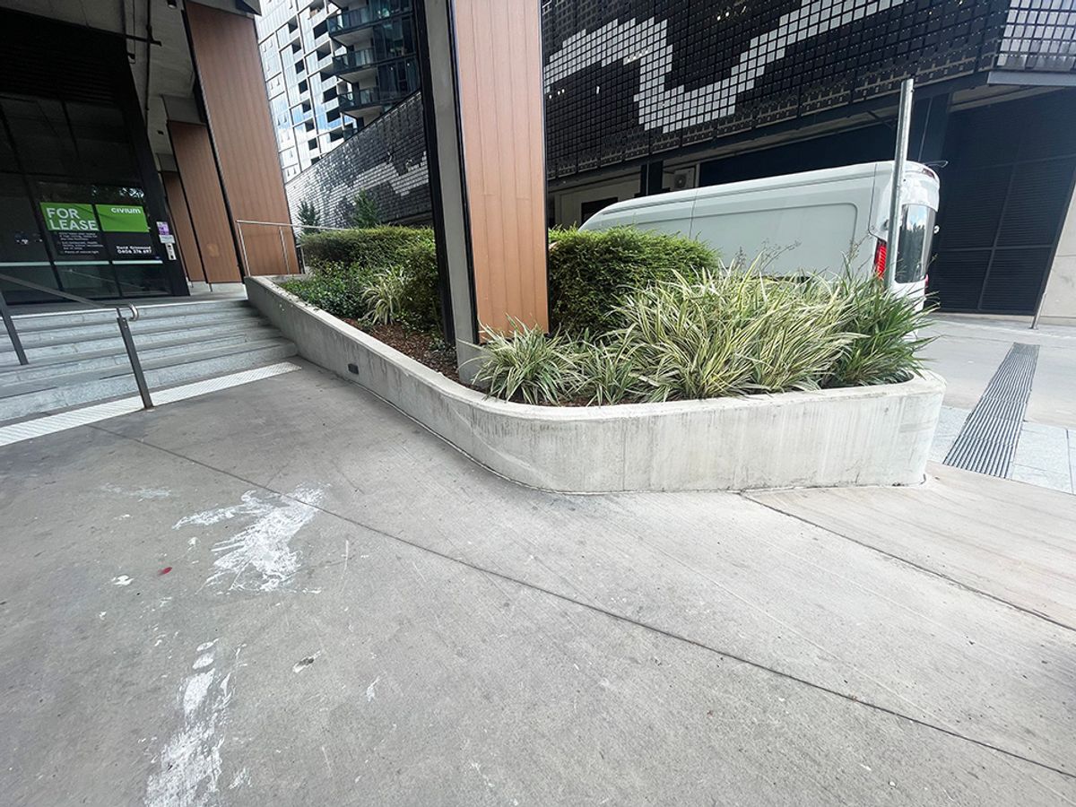 Cameron Ledge skate spot