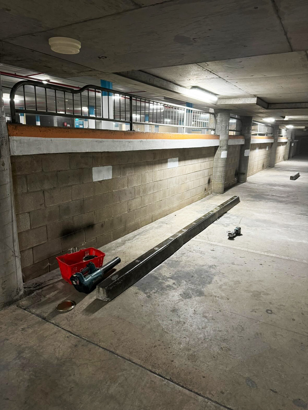 Convention Centre Curb 