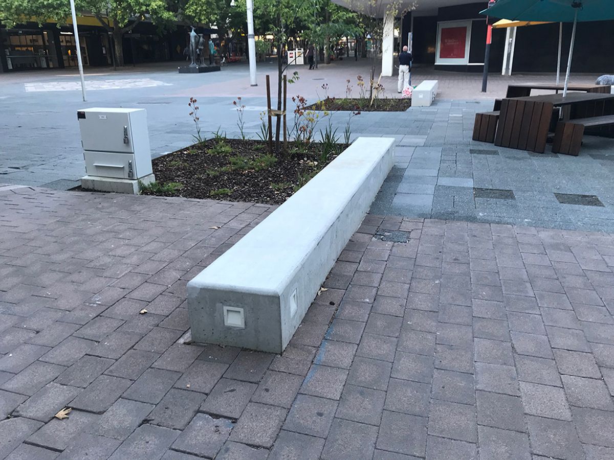 City Walk Garden Ledge skate spot