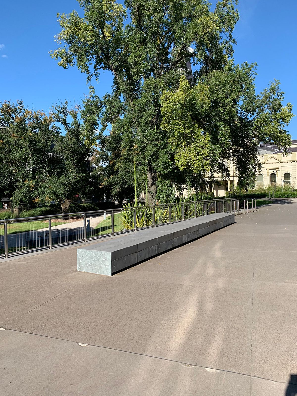 Camberwell Ledge skate spot