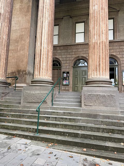 Vista St Rail photo 3
