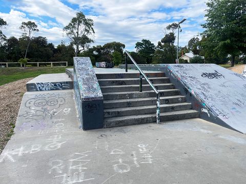 Castlemaine Skatepark photo 2
