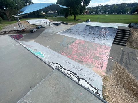 Castlemaine Skatepark photo 6