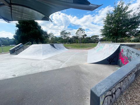 Castlemaine Skatepark photo 7