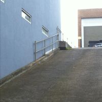 Port Melbs ledge to rail