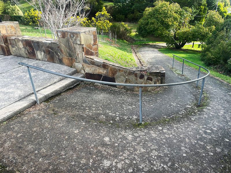 Central Springs Rail 