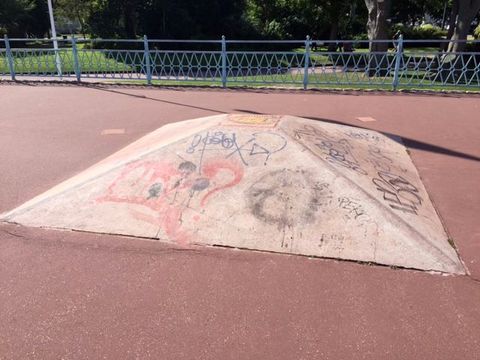 Cherbourg Old Skatepark photo 2