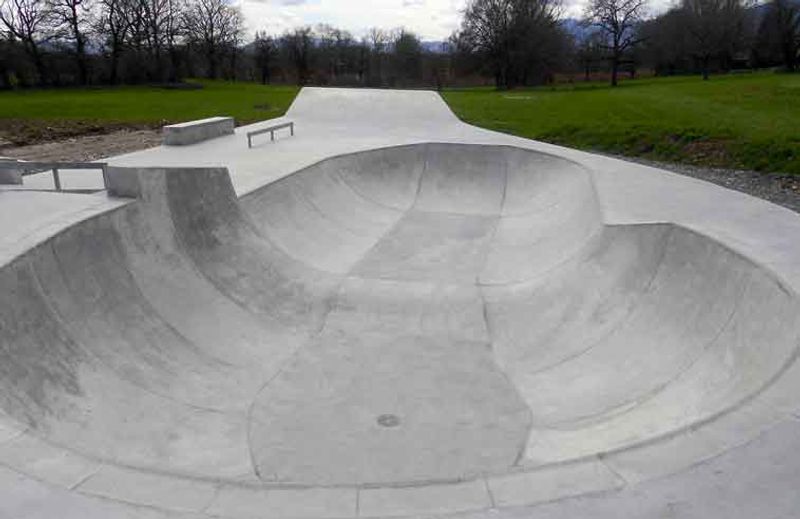 Chevry Bowl