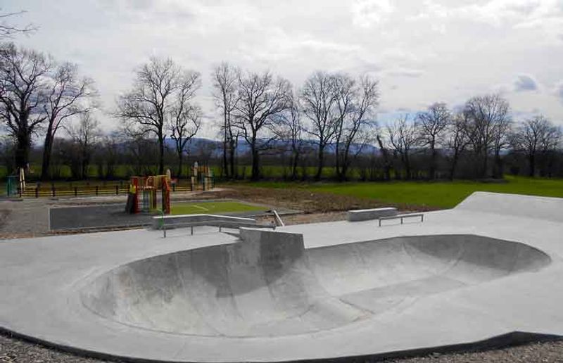 Chevry Bowl
