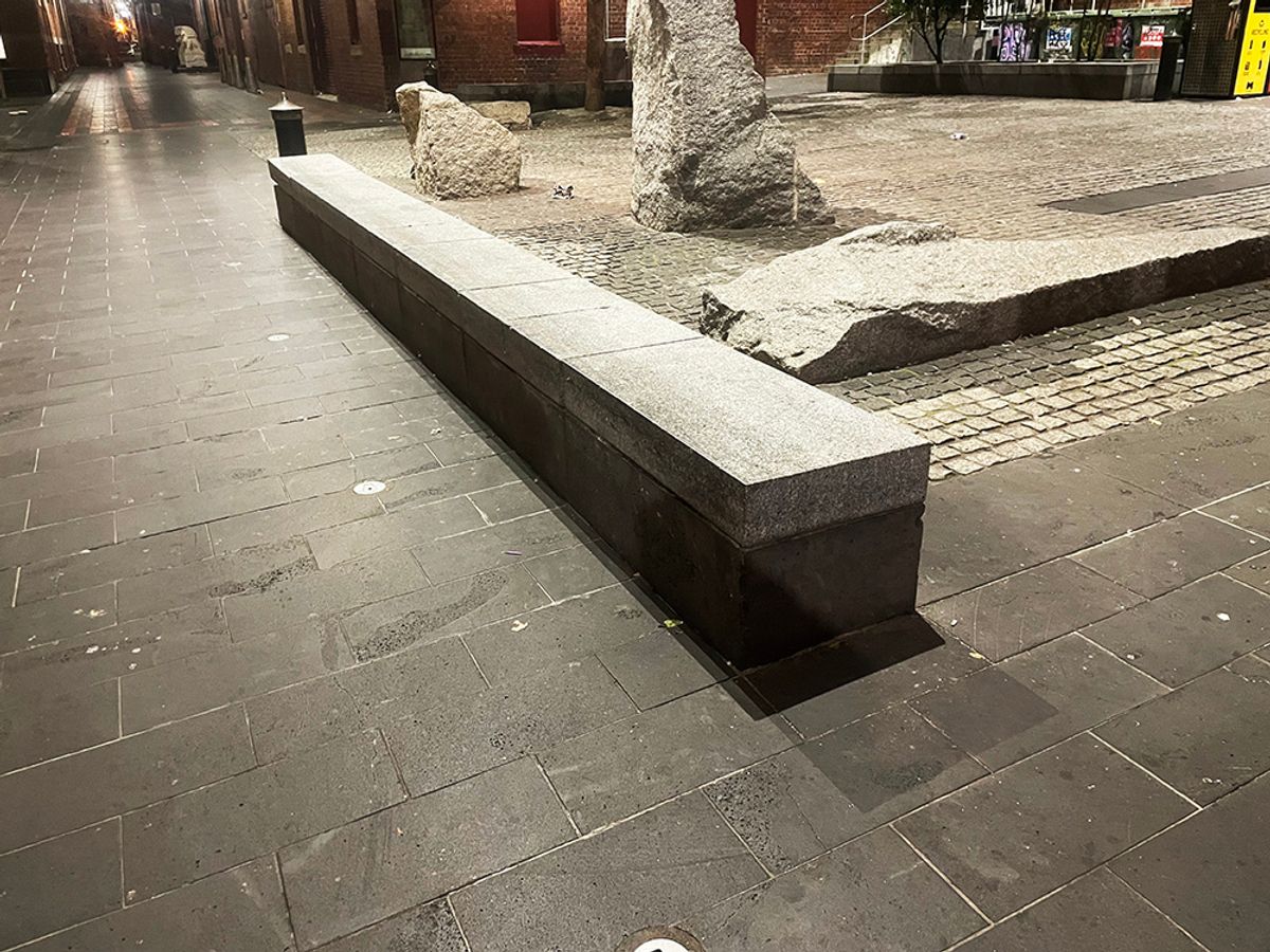Chinatown Ledge skate spot