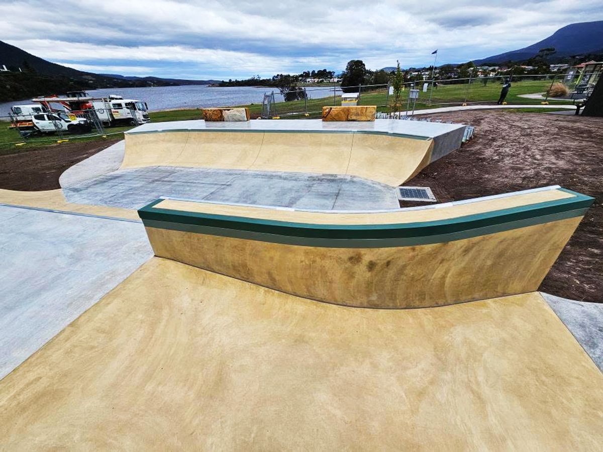 Claremont Mini Ramp skatepark