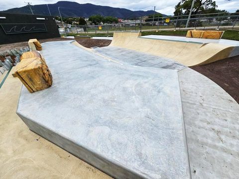 Claremont Mini Ramp photo 4