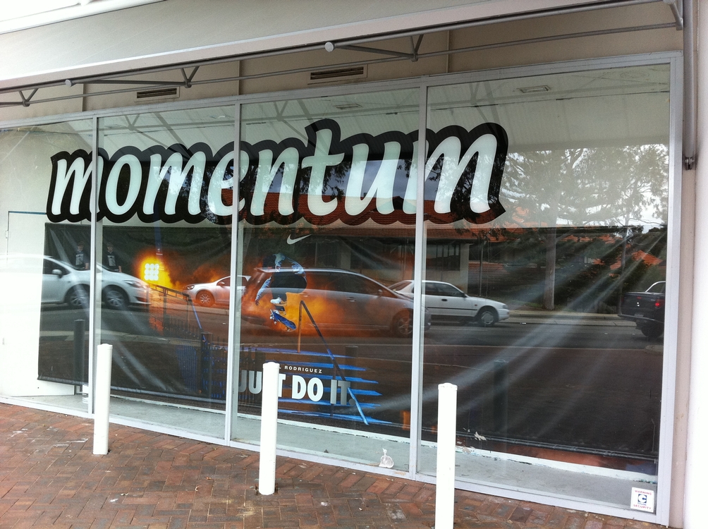Momentum Skateshop 