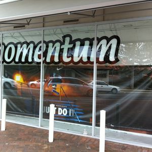 Momentum Skateshop 
