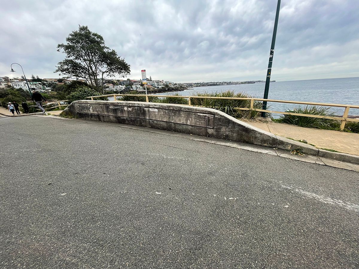 Cliff Barrier skate spot