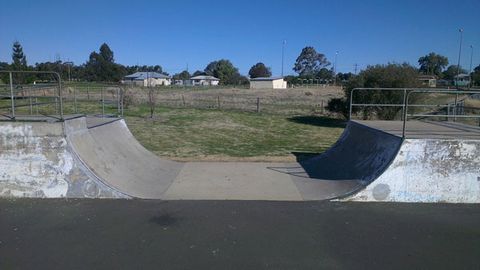 Clifton Skatepark photo 3