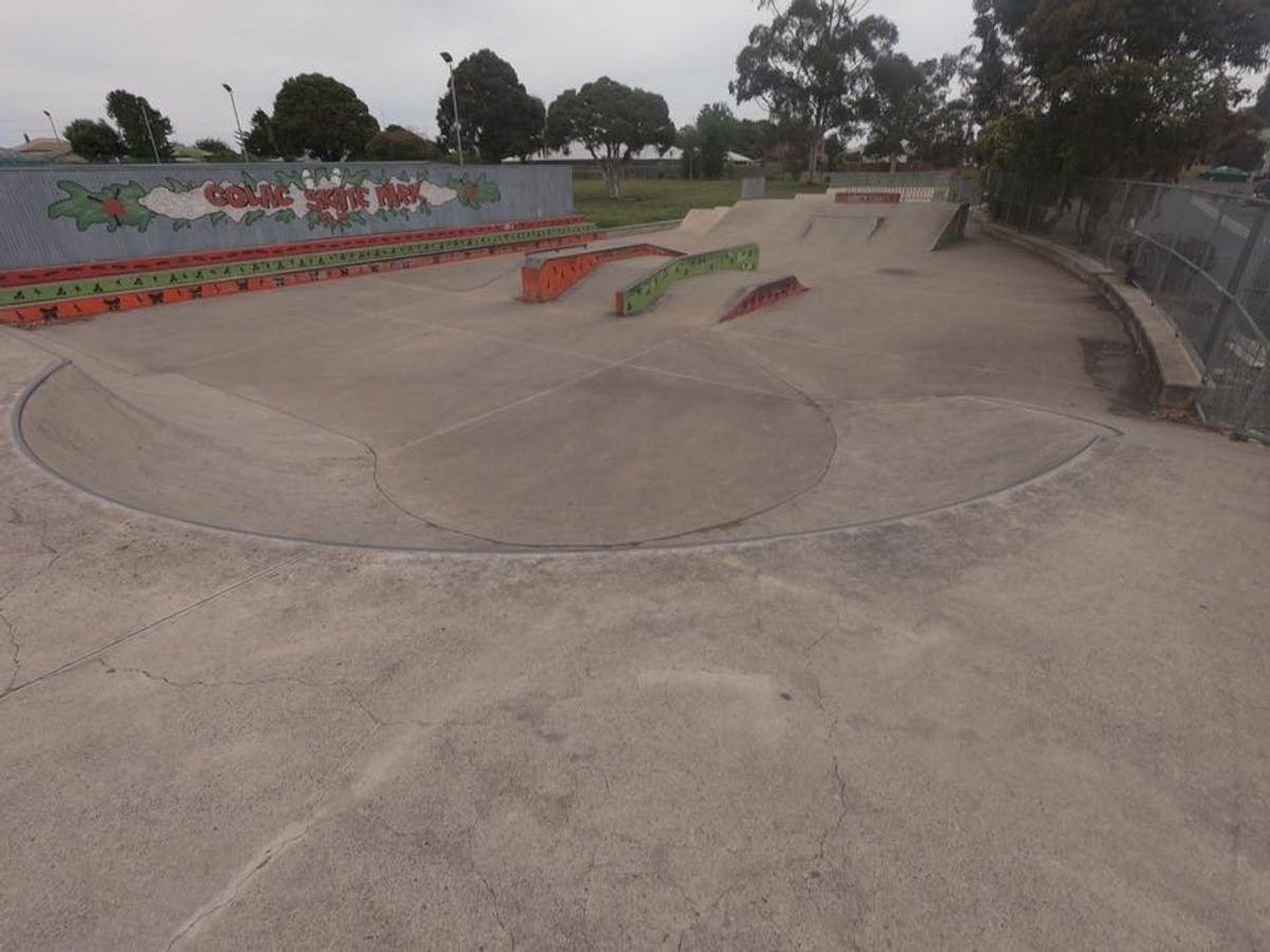 Colac (Central Reserve) Skatep skatepark
