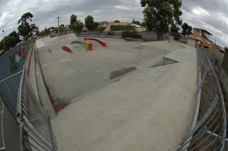 Colac (Central Reserve) Skatep