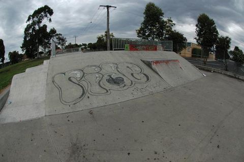 Colac (Central Reserve) Skatep photo 9