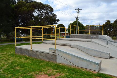 Coleambally Skatepark photo 3