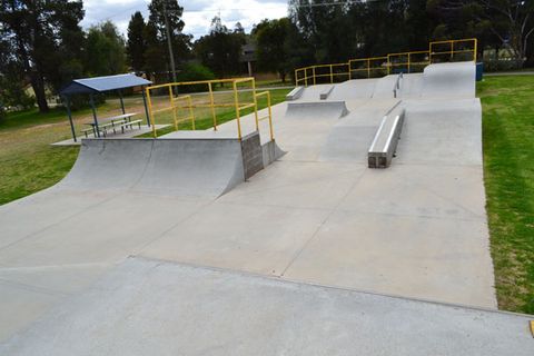 Coleambally Skatepark photo 4