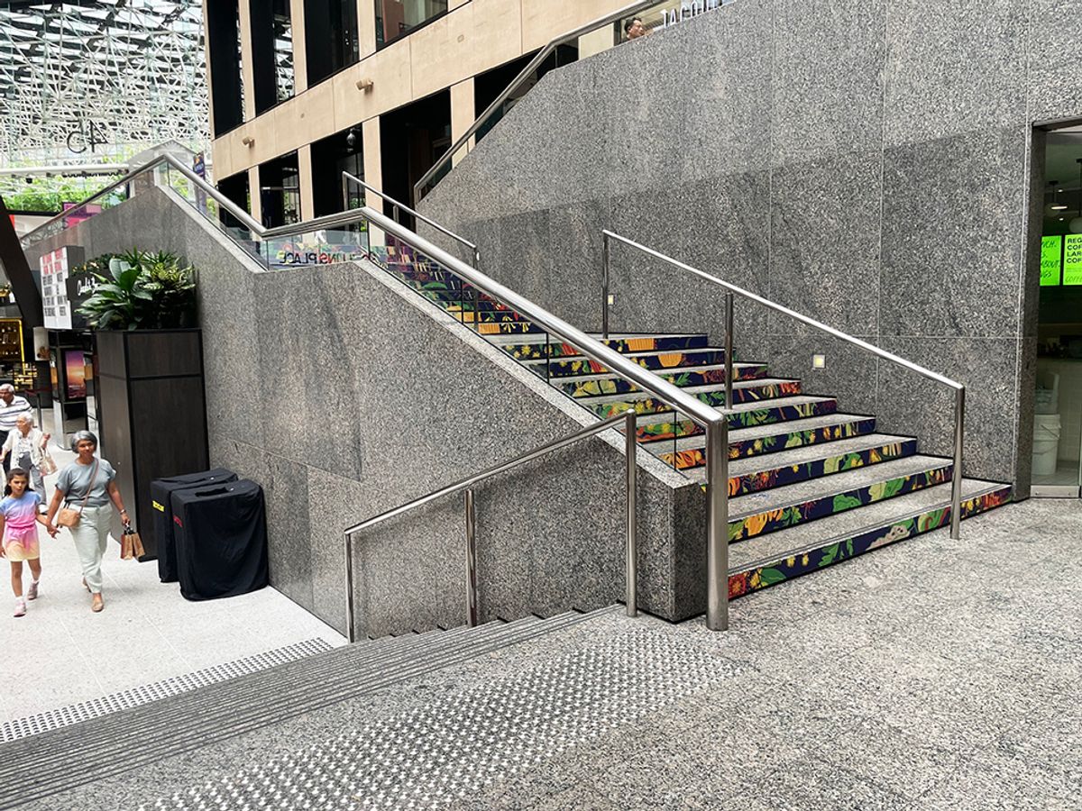 Collins Place skate spot