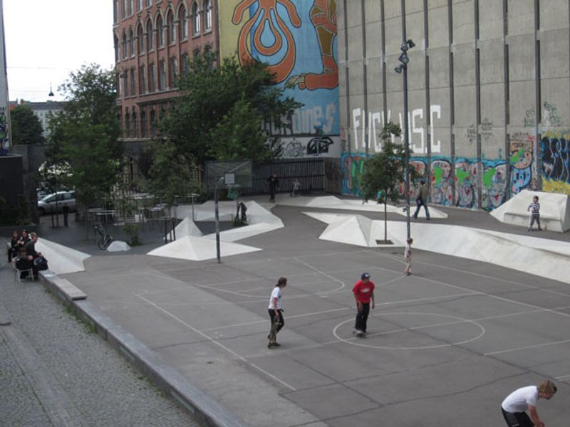 Copenhagen White Banks