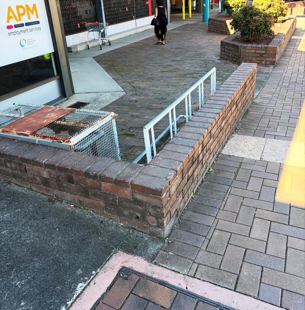 Corrimal Mall Rail