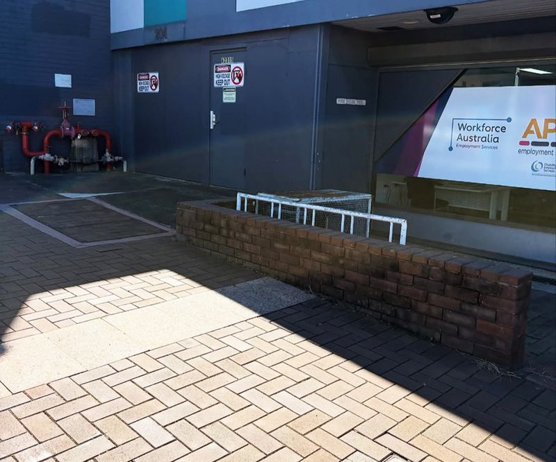 Corrimal Mall Rail 