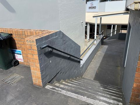 Coastal Wall Rail photo 2