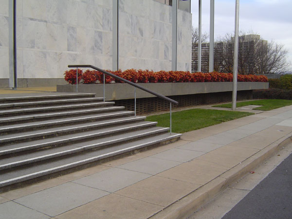 Court Rail