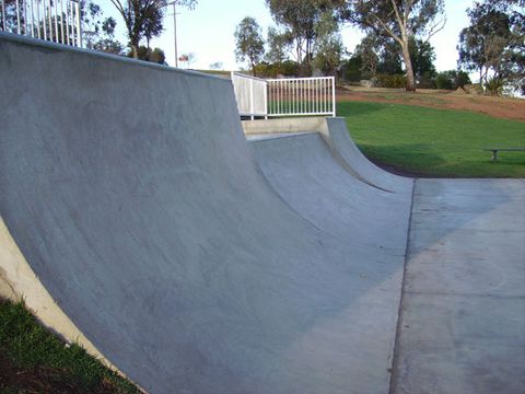 Cowra Skatepark photo 4