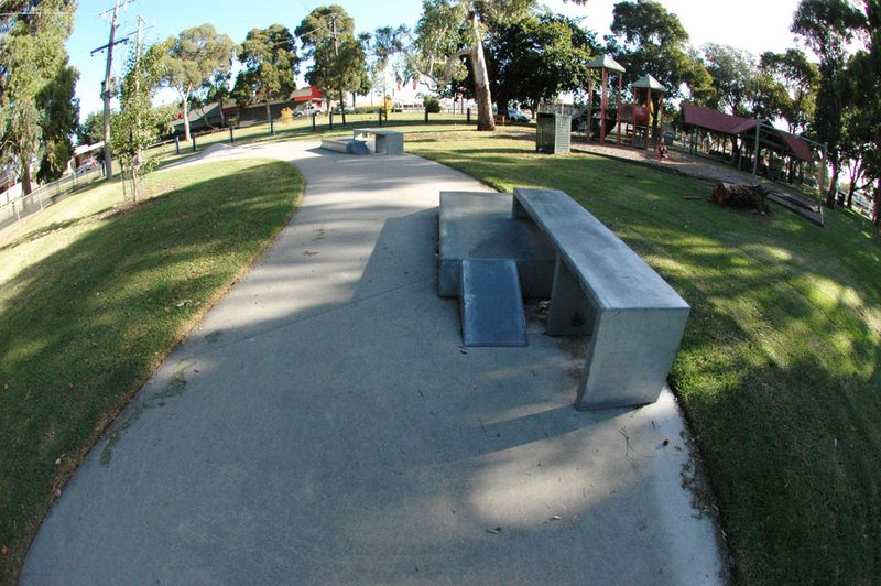 Cranbourne Ledges