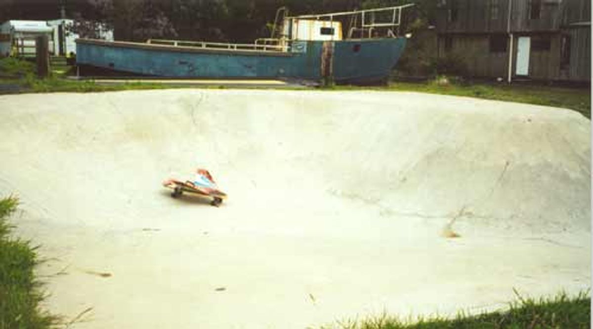 Caradale Skate Bowl skatepark