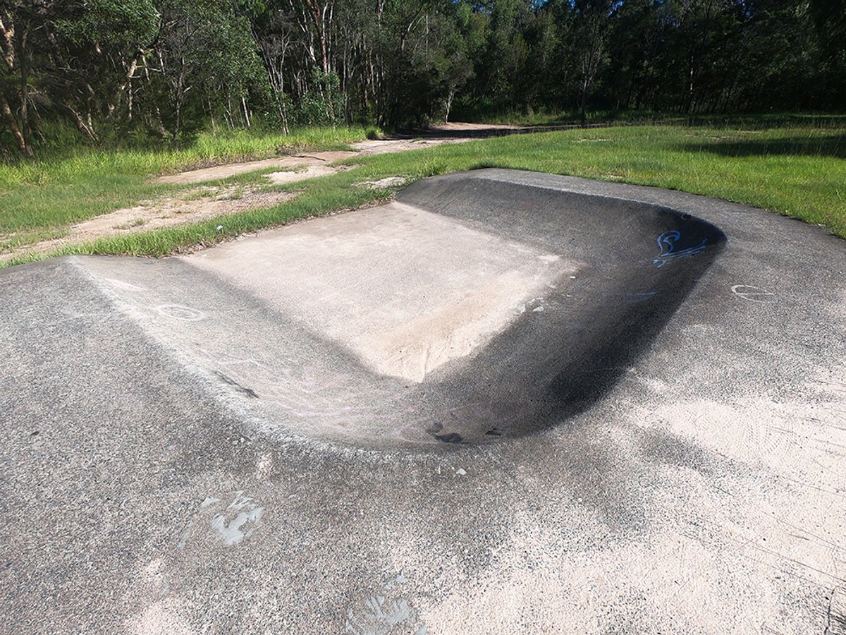 Crestmead Bowl skatepark