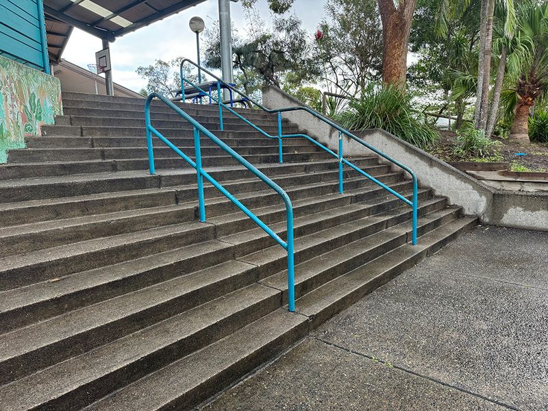 Crescent Rail 