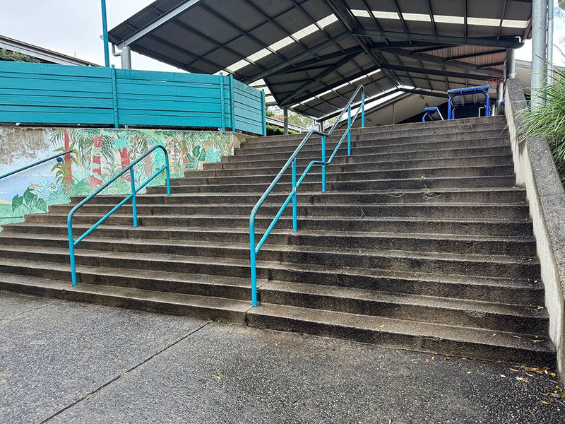 Crescent Rail 