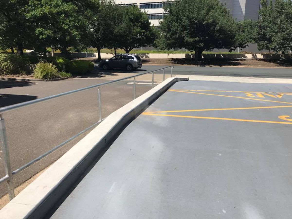 Creswell Rail skate spot